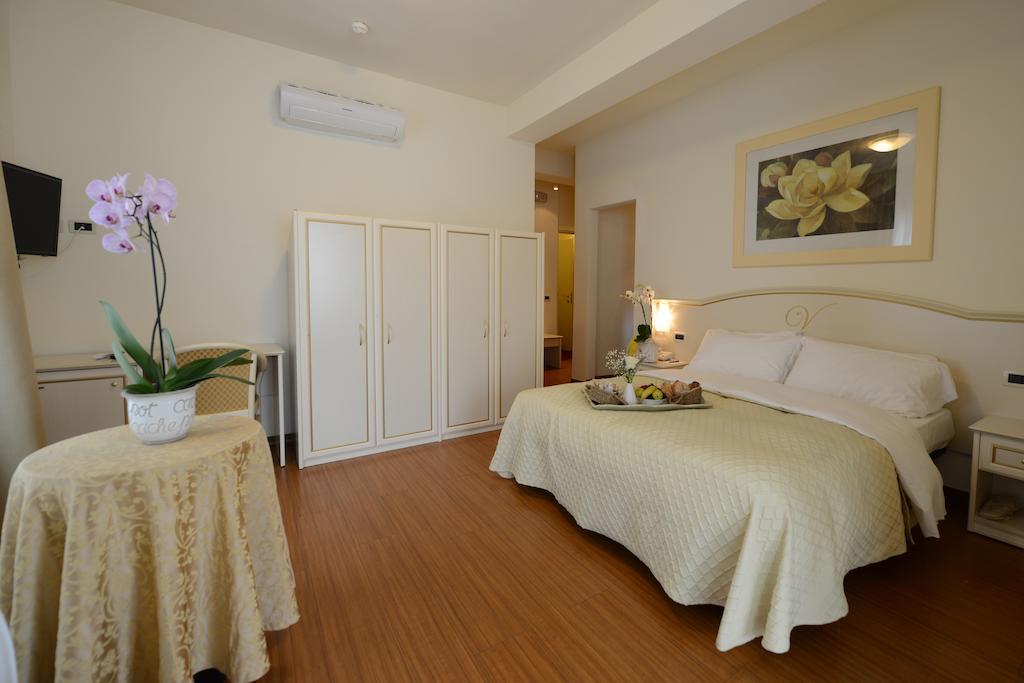 Hotel Viscardo Forte dei Marmi Exterior photo