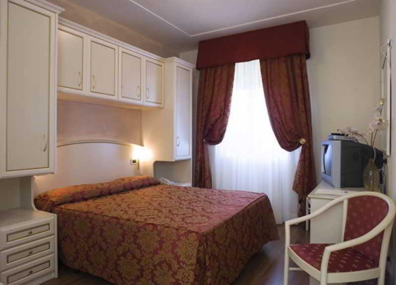 Hotel Viscardo Forte dei Marmi Exterior photo